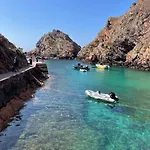 Tininha Da Ilha - Escape Peniche