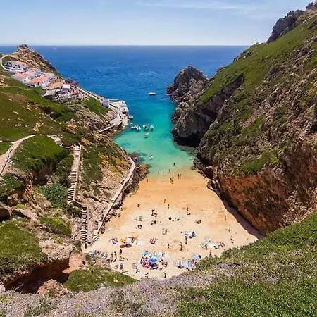 Tininha Da Ilha - Escape