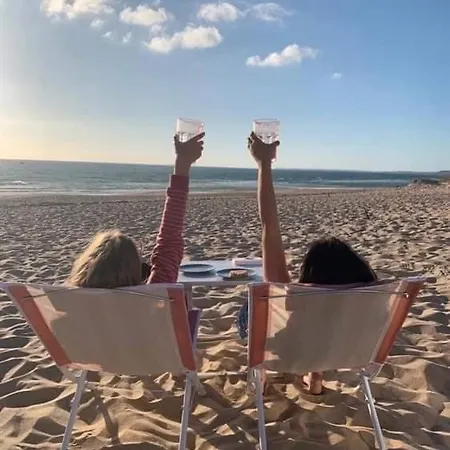 Tininha Da Ilha - Escape ペニシェ