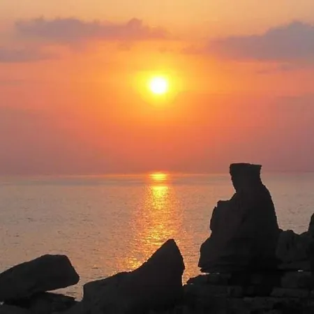 Tininha Da Ilha - Escape * ペニシェ